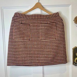Tweed A-Line Mini Pencil Skirt w/ Patch Pockets